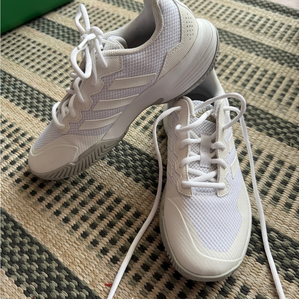 Adidas game court 2 WMNS 8
